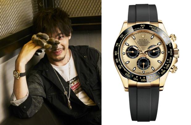 The gold replica watches are worth for men.