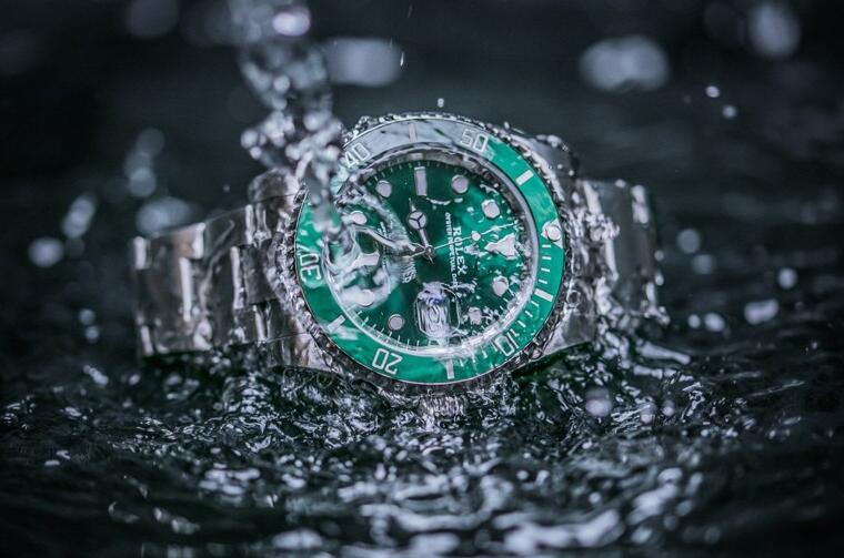 Swiss-made reproduction watches possess superior water resistance.